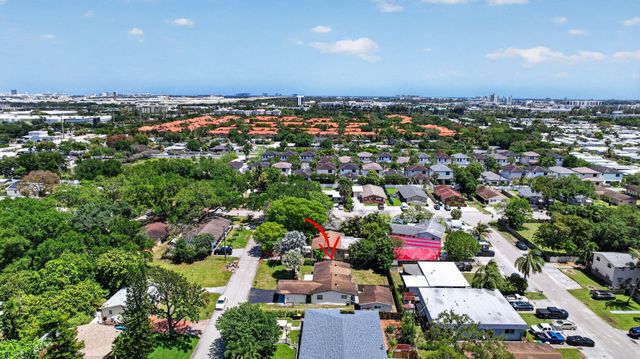 2630 SW 49th Court, Fort Lauderdale, FL 33312