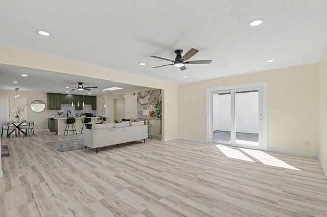 559 Glencrest Dr, San Diego, CA 92139