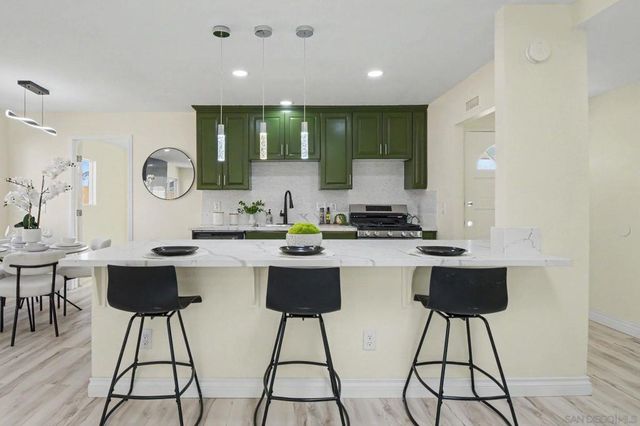 559 Glencrest Dr, San Diego, CA 92139