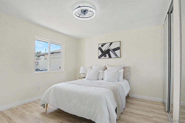 559 Glencrest Dr, San Diego, CA 92139