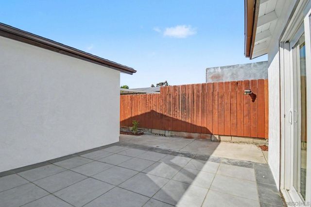 559 Glencrest Dr, San Diego, CA 92139