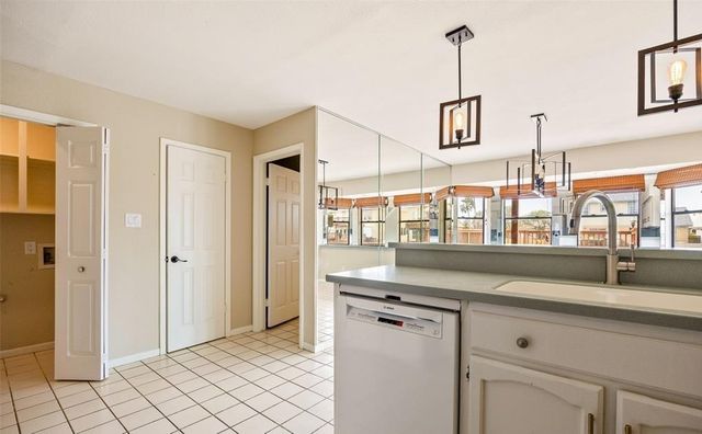 13625 Catamaran Dr, Corpus Christi, TX 78418