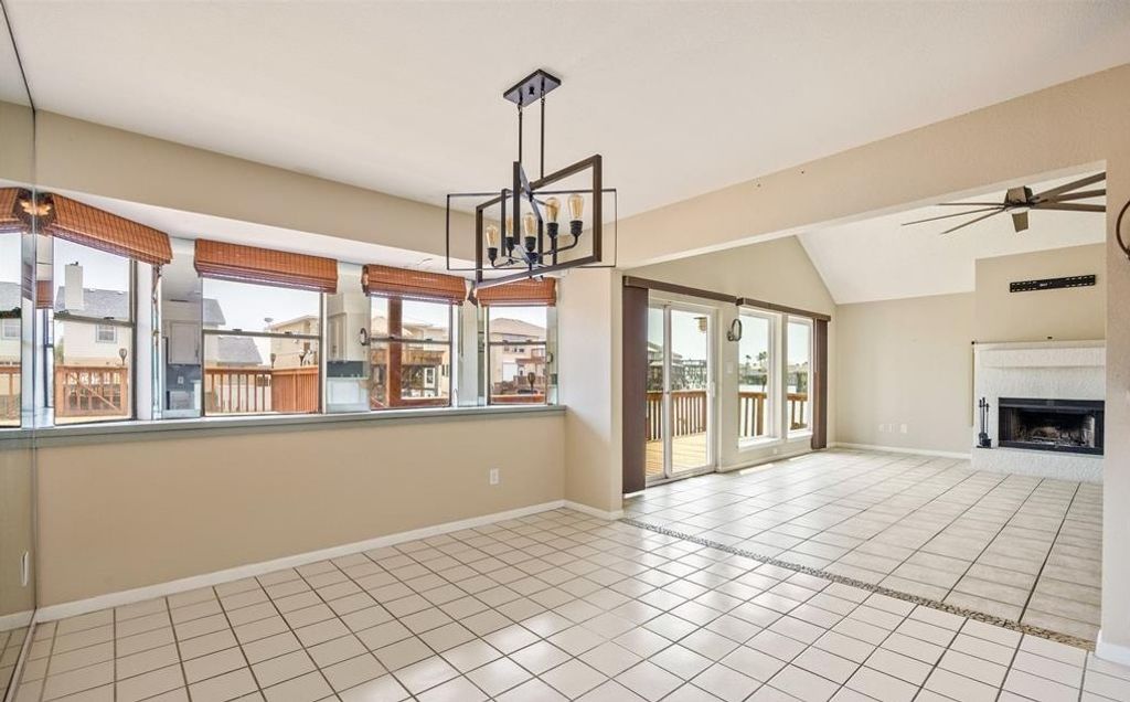 13625 Catamaran Dr, Corpus Christi, TX 78418 — photo 5