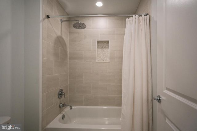 122 SEBASTIAN LN, Plymouth Meeting, PA 19462