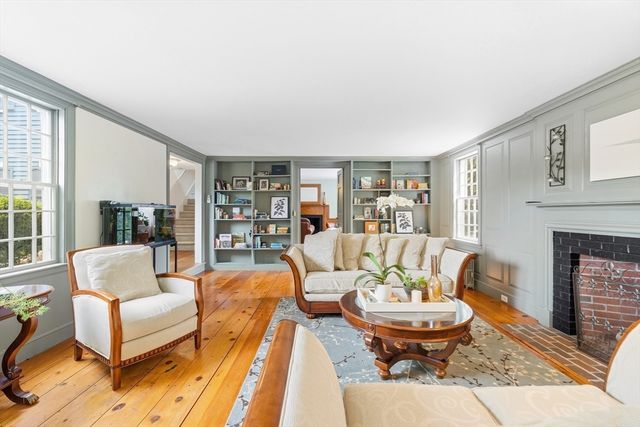 22 Stinson Rd, Andover, MA 01810