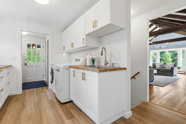22 Stinson Rd, Andover, MA 01810