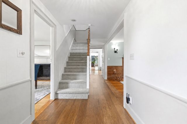 22 Stinson Rd, Andover, MA 01810