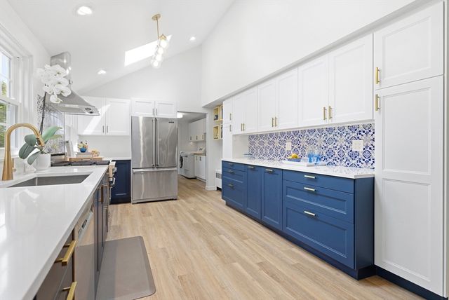 22 Stinson Rd, Andover, MA 01810