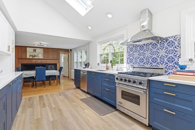 22 Stinson Rd, Andover, MA 01810