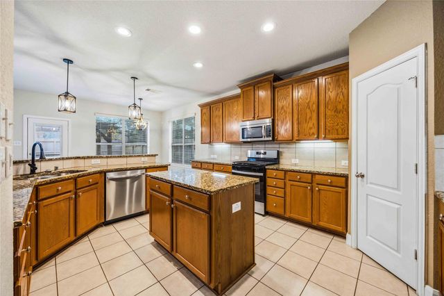 26049 Kingshill Drive, Kingwood, TX 77339