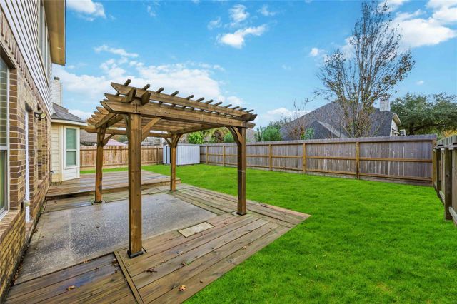 26049 Kingshill Drive, Kingwood, TX 77339