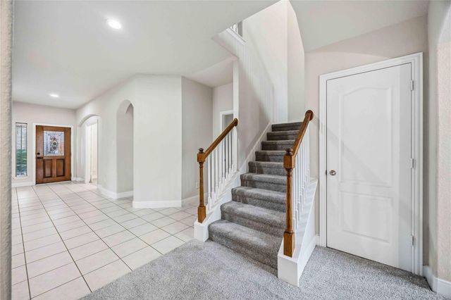 26049 Kingshill Drive, Kingwood, TX 77339