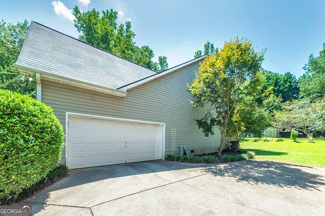 208 Amber Court, Mcdonough, GA 30252