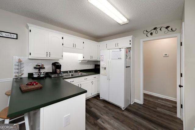 208 Amber Court, Mcdonough, GA 30252