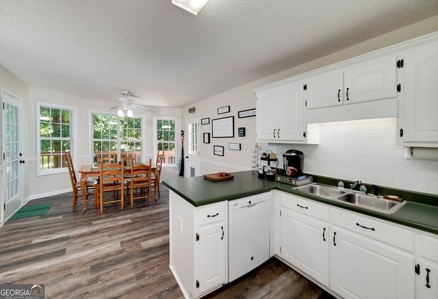 208 Amber Court, Mcdonough, GA 30252