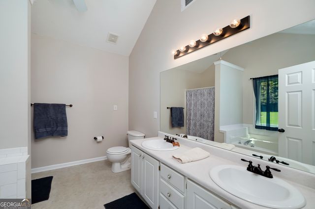 208 Amber Court, Mcdonough, GA 30252