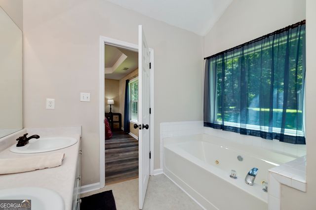 208 Amber Court, Mcdonough, GA 30252
