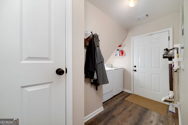 208 Amber Court, Mcdonough, GA 30252
