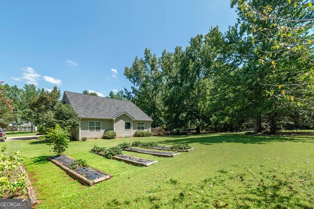 208 Amber Court, Mcdonough, GA 30252