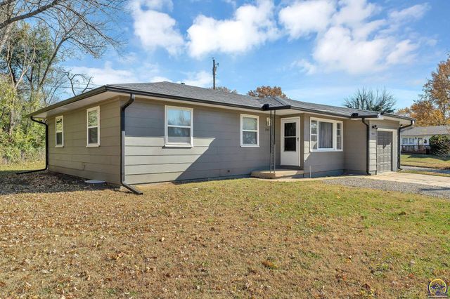 3542 SE Adams St, Topeka, KS 66605