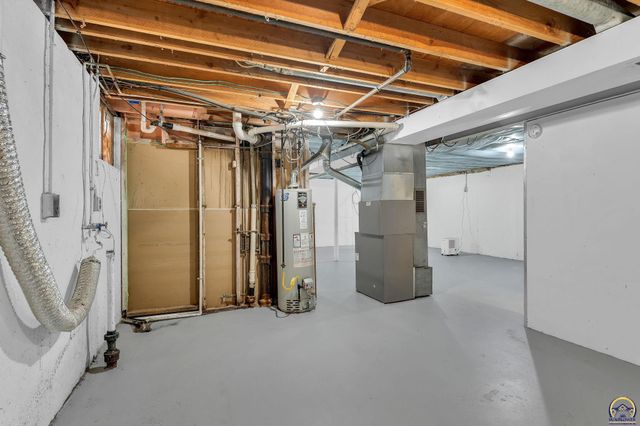 3542 SE Adams St, Topeka, KS 66605