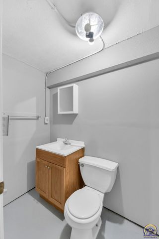 3542 SE Adams St, Topeka, KS 66605