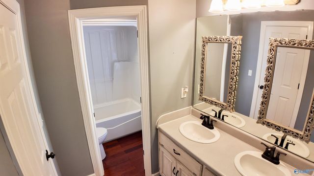 2105 Greenslope Trail, Huntsville, AL 35811