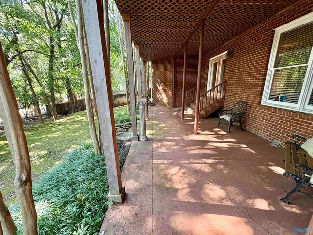 2105 Greenslope Trail, Huntsville, AL 35811