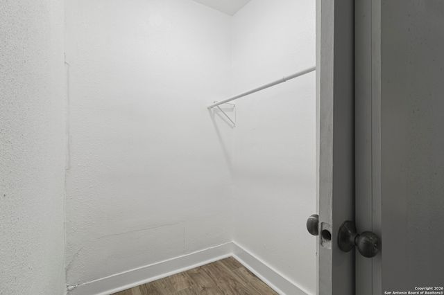 2106 Saunders, San Antonio, TX 78207