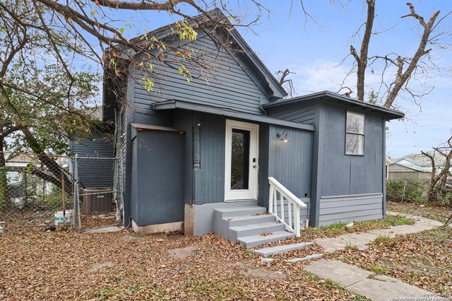 2106 Saunders, San Antonio, TX 78207