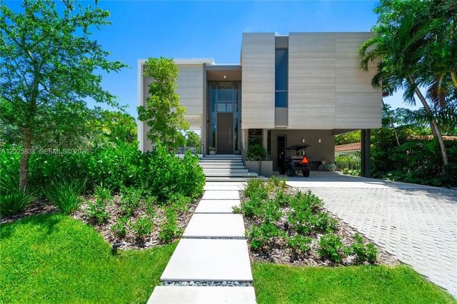 571 Glenridge Rd, Key Biscayne, FL 33149