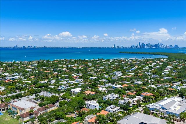 571 Glenridge Rd, Key Biscayne, FL 33149