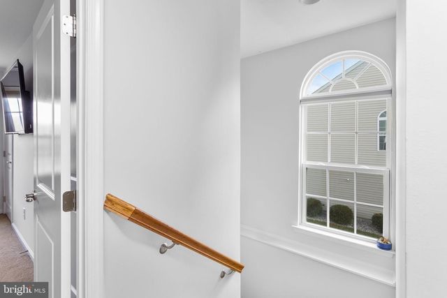 21 SUNDANCE DR, Hamilton, NJ 08619