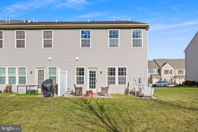 21 SUNDANCE DR, Hamilton, NJ 08619