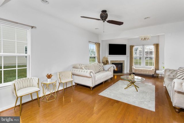 21 SUNDANCE DR, Hamilton, NJ 08619