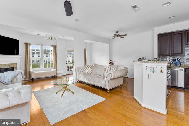 21 SUNDANCE DR, Hamilton, NJ 08619