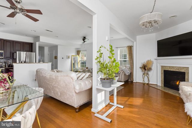 21 SUNDANCE DR, Hamilton, NJ 08619