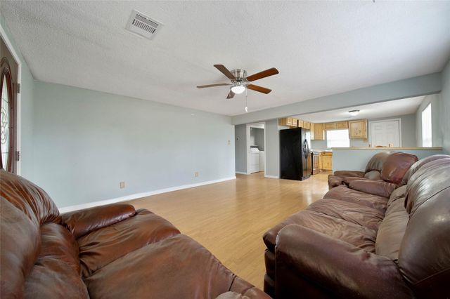 20848 S Sabine Drive, New Caney, TX 77357