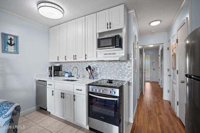 40 Folly Field Rd Apt B356, Hilton Head Island, SC 29928