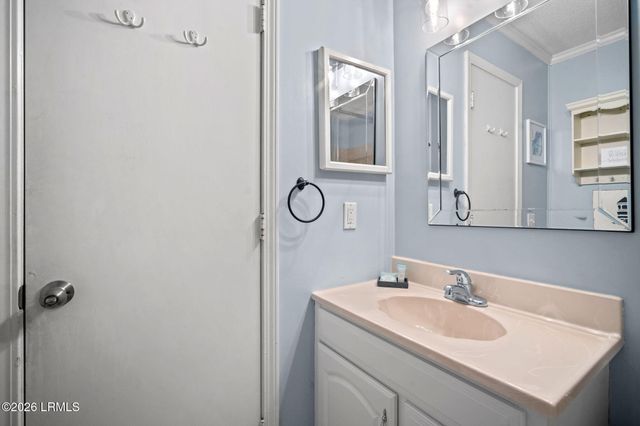 40 Folly Field Rd Apt B356, Hilton Head Island, SC 29928