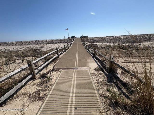 35 Dune Terrace 101, Seaside Heights, NJ 08751