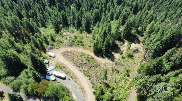 701 Black Bear Dr, Orofino, ID 83544