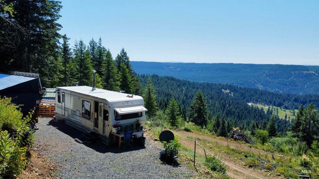 701 Black Bear Dr, Orofino, ID 83544