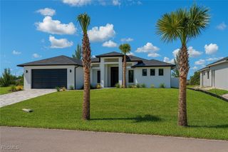 1907 NE 34th TER, Cape Coral, FL 33909