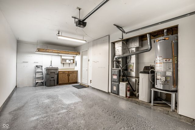 7435 Prairie Lake Drive, Indianapolis, IN 46256