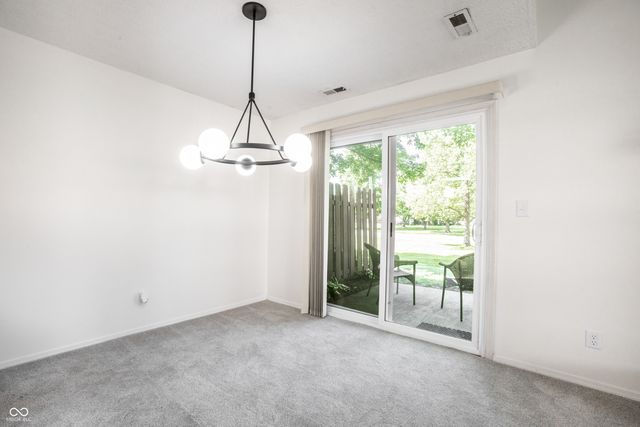 7435 Prairie Lake Drive, Indianapolis, IN 46256