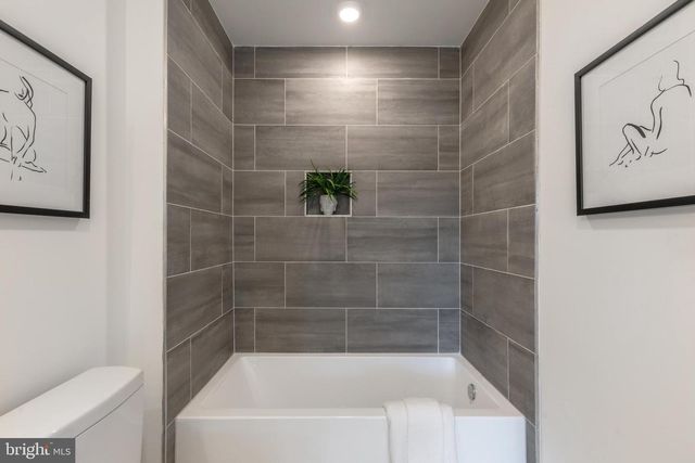 5545 PULASKI AVE #404, Philadelphia, PA 19144