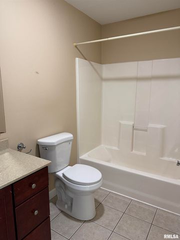 3160 Genevieve Drive, Quincy, IL 62305