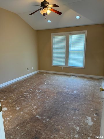 3160 Genevieve Drive, Quincy, IL 62305