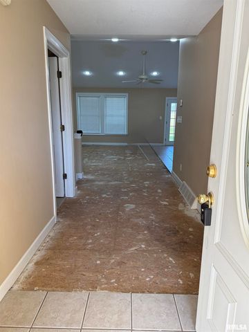 3160 Genevieve Drive, Quincy, IL 62305